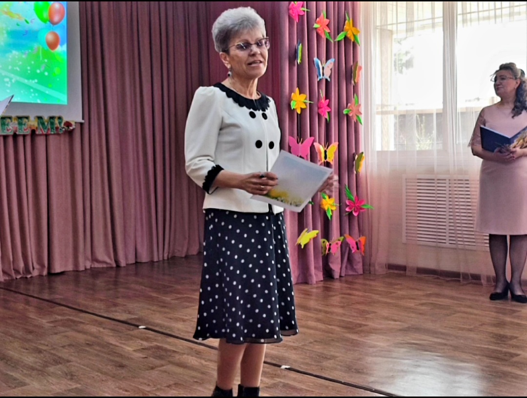 Кавалеровский клуб  посетил социально-реабилитационный центр "Детство"